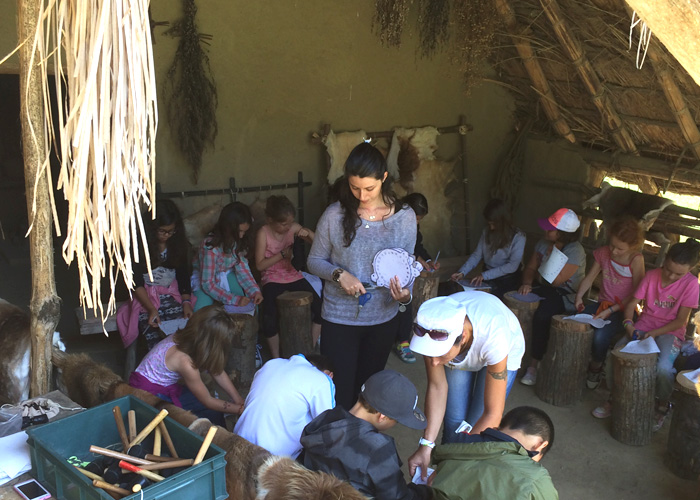 Les ateliers pédagogiques scolaires au Village Gaulois